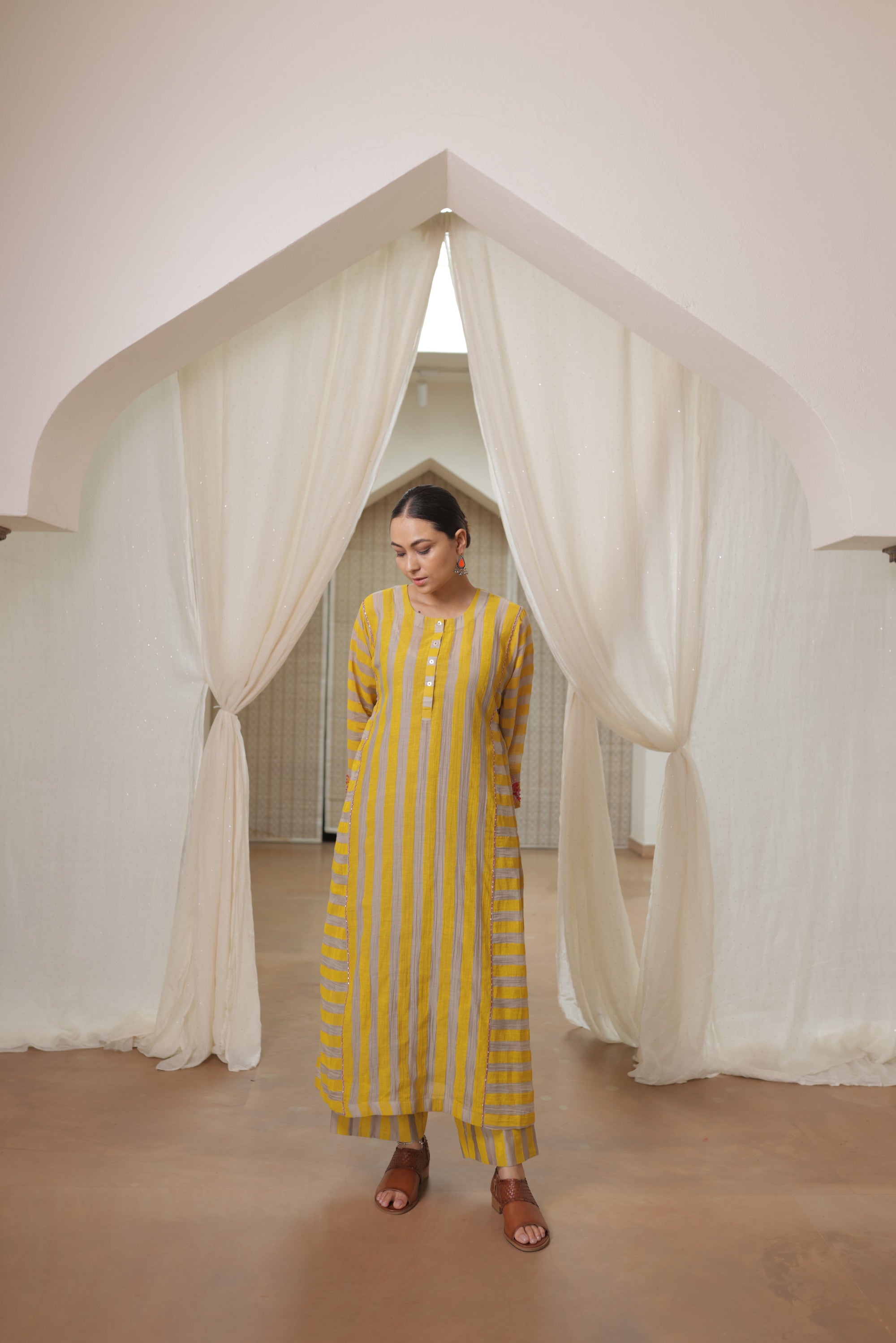 Yellow Stripe Gussate