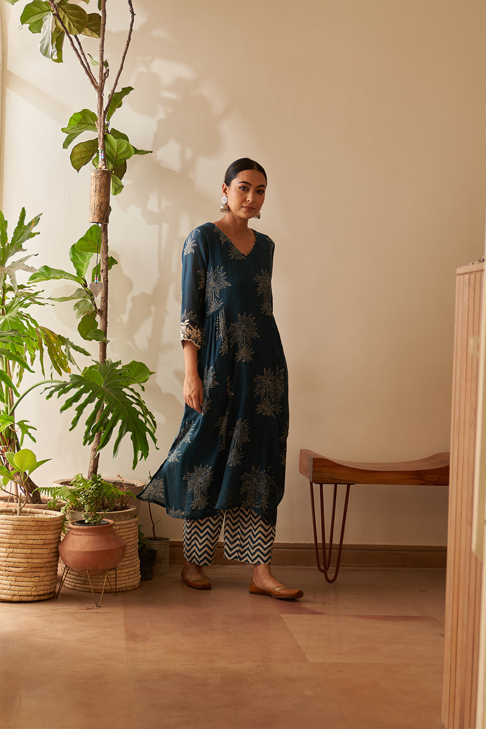 Dahalia Blue Bhopali