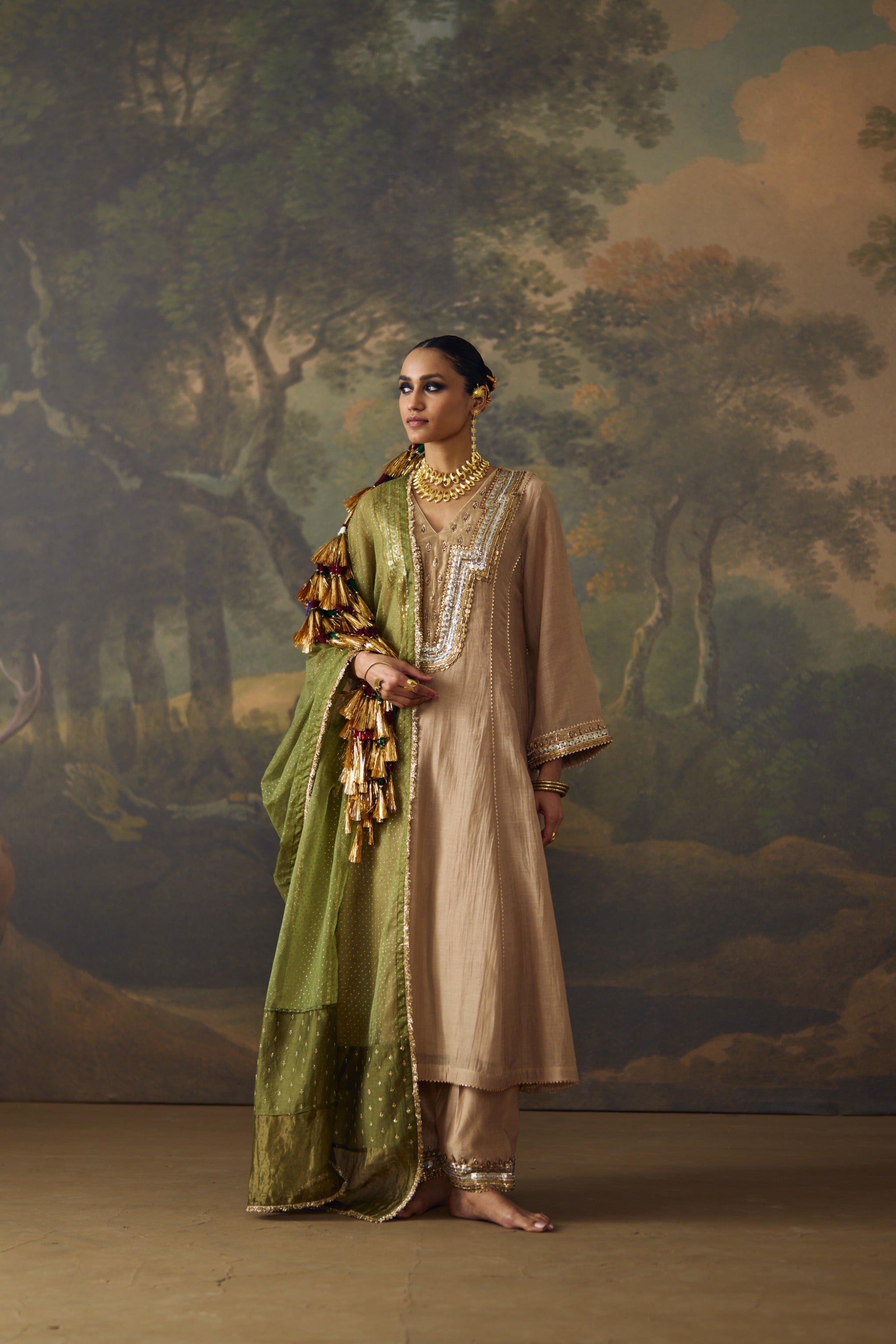 Beige Preeti Set