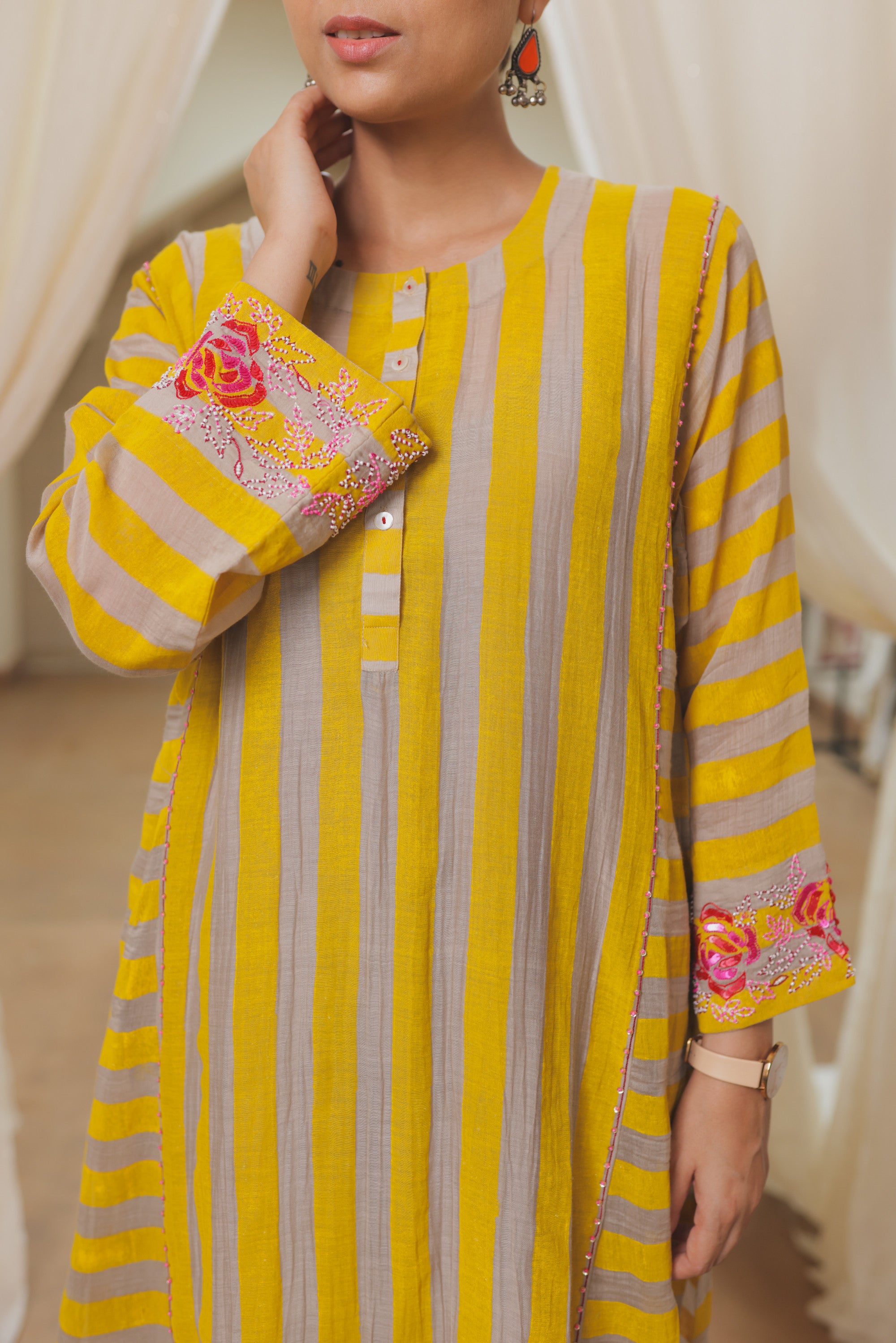 Yellow Stripe Gussate