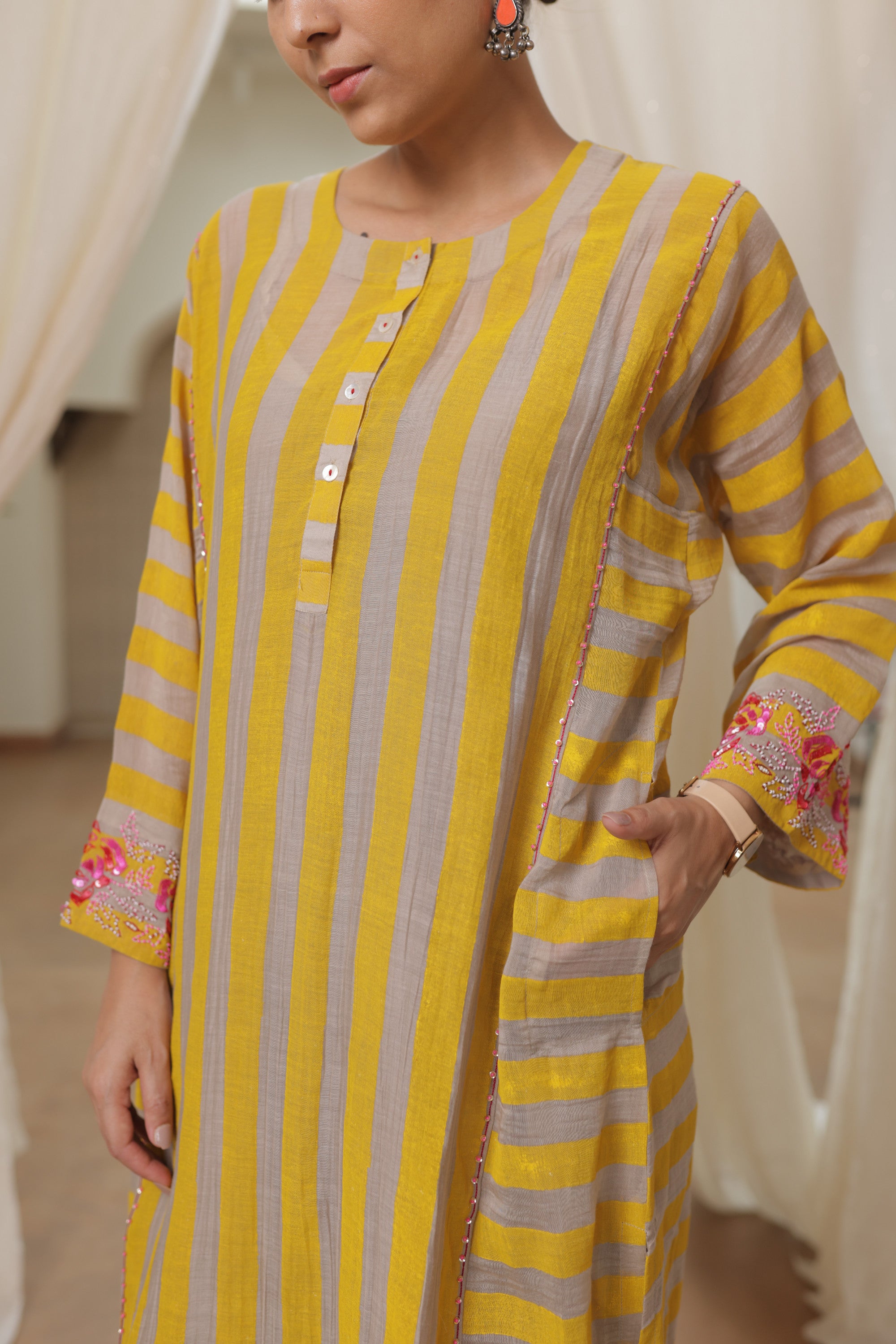 Yellow Stripe Gussate